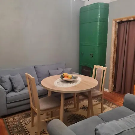 Naeituse Apartment