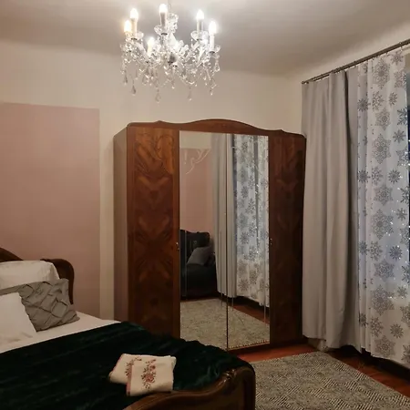 Naeituse * Ταρτού