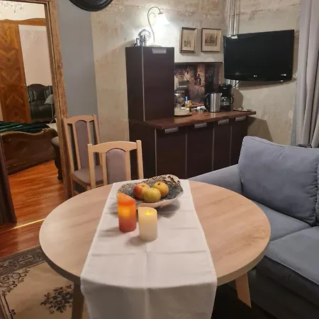Naeituse Apartment